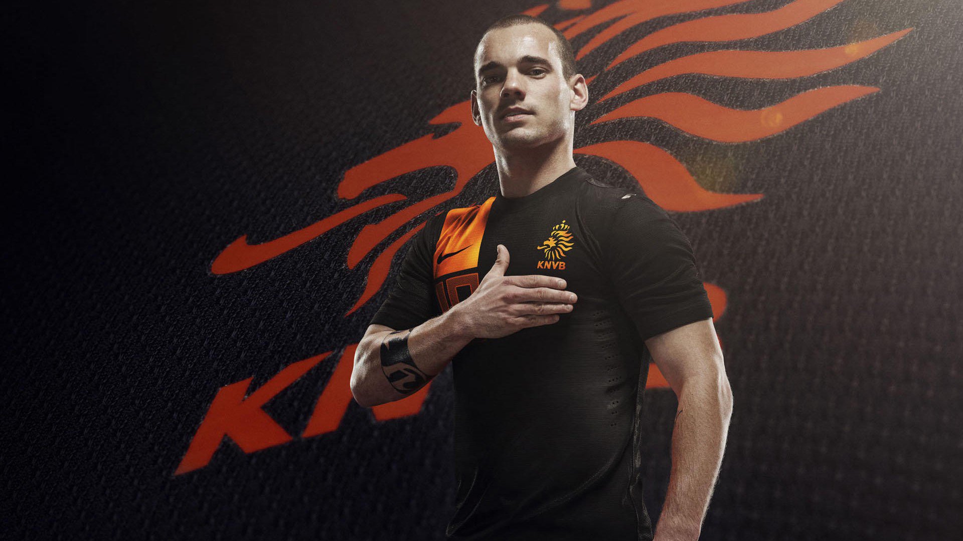 “热刺强攻难掩阿仙奴的闪电反击”